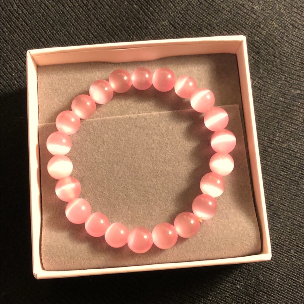 Cat eye stone bracelet